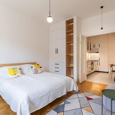 The Palm Springs Apartment Budapest Exterior photo